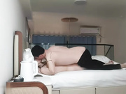 良家人妻出轨约炮酒店被玩弄高潮侧入打桩呻吟