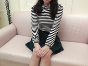 CR社素人投稿自拍-土豪帽子哥約炮處女剛喪失2個月的S級20歲清純美女 身體很敏感美乳嫩穴淫水特別多 無套內射中出 1080P高清原版