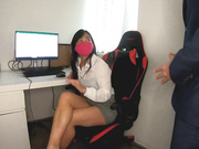 老板想操他可爱的亚裔实习生