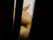 精品推薦 大師窗戶邊偷拍到的小區裏單身美女帶男友回家換衣操逼 1080P高清原版