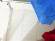 精品推薦 遊泳館洗漱間利用鏡子用手機拍攝閨蜜好友如廁沐浴更衣 雪白光滑肌膚堅挺美乳看得誘惑十足 原版高清