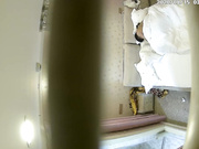 主題酒店情趣房拍攝到的健壯小哥和年輕美少婦偷情私會啪啪 互舔互插愛撫足足幹了兩炮直接累趴下了 露臉高清