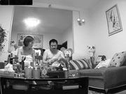 精品推薦 有點像藥匣子的中年大叔與漂亮嬌妻洗完澡在客廳沙發上來壹炮 叫聲好聽 方言對白 1080P高清原版