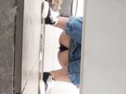 最新流出國內廁拍大神路邊尾隨美女進入公共女廁偷拍美女如廁噓噓 有個等車玩手機的妹子顏值超高 逼逼肥嫩誘惑 1080P高清原版