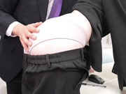 SORA-613 じんかくそうさ洗脳催● ハゲタカファンドの女ボスさま。 - 2of5