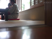 START-472 温泉旅行中の単独客やカップル 夫婦の男性を誘惑 館内で寝取りセックスをくり返す淫乱美人な若女将 青空ひかり - 3of5