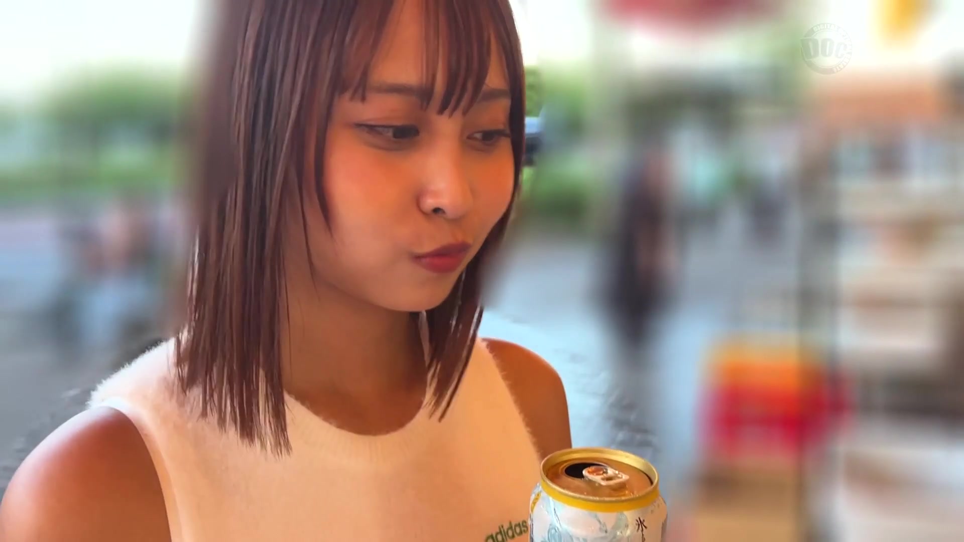 MFC-353 ゾッコン一途な褐色美女×海辺デート (那津乃ちなみ) - 1of5