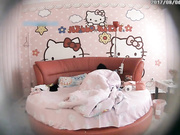 主题酒店偷拍-身高悬殊很大的180CM性感身材美女和猥琐小男友酒店啪啪,男友在她面前就像小弟弟一样!