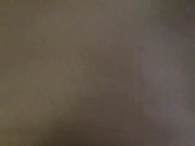 中午趁没人,偷偷到厨房掀起表嫂的裙子直接开操,客厅,椅子全是我的战场,没想到还是极品无毛白虎,太刺激了！