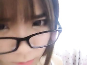 有些心酸啊 高颜值大奶美女主播为了帮父母还债搞裸播说家里事都哭了 这颜值完全可以傍个大款对白清晰