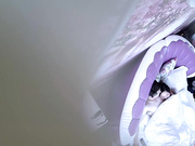 精品小旅馆情趣圆床偷拍少妇和相好缠绵着不知道哪个打电话过来嘘让男的不要发出声音