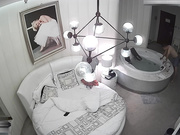 精品酒店豪华房偷拍貌似跳交谊舞结识的舞伴啪啪前不忘炫一下舞技和好身材