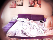 怀旧宾馆锅盖头大叔约战风骚白嫩美少妇情人阴毛不多很性感激情69式经典体位啪啪啪无套内射大叔鸡巴还挺大的