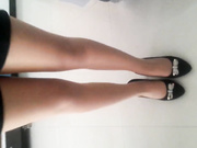 “想我了吗”网络情景剧干妈上司和儿子在房间大床上激情