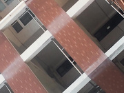 高校女厕伸手摸完B马上跑 被吓得大声尖叫 太刺激了