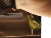 酒店高清露脸3P单位长发少妇有个男的要操屁眼少妇不同意最后被强行插进去了大喊：太大了不行疼受不了了！