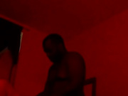 会说几句英文的SPA会所女领班炮房亲自接待非洲黑胖哥还好这哥的鸡巴不是很大