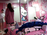 四位美女合租房内春光无限,洗澡,换奶罩,大白腿根部擦香香,每一个动作都让你鼻血狂流1080P高清完整版