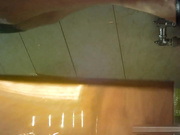 高跟白虎妹子貌似发现了什么 手指对着镜头点了一下