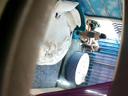 精品酒店新台浴缸房高大壮小伙和丝袜女友开房未能满足还要用工具自慰才能高潮