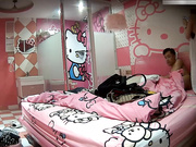 美容院气质美女老板狼假期约小鲜肉情人一起外地旅游刚进房间就如狼似虎的要啪啪,高颜值风骚美女.国语!