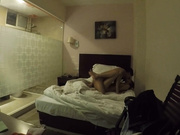 泡妞高手东哥最近得手的好身材学院派妹子快捷酒店开房啪啪1080P高清版