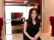 [IPZ-993] FIRST IMPRESSION 119 日本最難預約的傳說回春美容小姐AV出道2本限定演出 乳咲杏 - 2of5