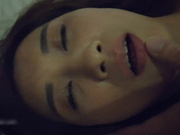 气质漂亮的长发美女晚上和朋友撸串喝多后被带到酒店脱掉短裤尽情玩弄后撕破丝袜狠狠抽插