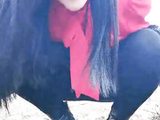 红衣少妇驾车户外野外草地和炮友啪啪 脱掉衣服地上后入骑乘抽插非常诱人