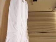 约小姐姐直播大秀 妹子先卖力按摩 然后激情啪啪 十分诱人