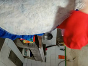 剧情演绎大哥不在家到嫂子家里玩一玩打扮妖艳的嫂子正在做饭直接挑逗啪啪啪厨房操到卧室叫声给力