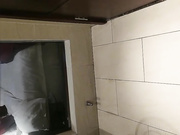 小胖哥微信网约为还赌博账偷偷出来援交的气质大奶卷发美少妇,颜值高奶子挺,干了2次美女准备走时又要求口硬继续操