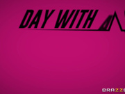 情景剧非常火极品爆乳网红美少女伊娃家中正在玩游戏男友掏出大肉棒强行搞嘴边玩边操激情四射1080P超清