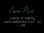 最新流出【破处系列】性格活泼青春气息浓郁的金色长发漂亮美少女第一次被大叔给破了美乳嫩穴处女膜可见