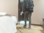 酒店网约24小时上门服务身高171性感美女90分钟可以搞2次服务不错换上情趣装嗨皮连续肏2炮叫声诱人