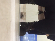 國內廁拍大神潛入某高校公共女廁多角度拍攝各式妹子如廁噓噓 貌似有的還來大姨媽了 1080P高清無水印