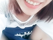 美女厕所摸逼.mp4