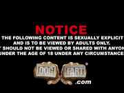 Lala Ivey和September Reign在神秘鸡吧洞玩得开心