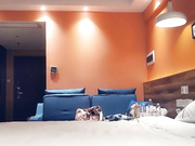 【AI高清2K修复】【七天高端外围】今晚主题返厂昨晚一字马蜜桃臀练瑜伽的小姐姐，前凸后翘，超级配合，解锁各种姿势