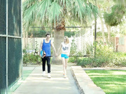 滑板少女在户外让不认识的大学小伙操她的紧致小b