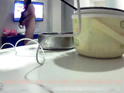 大陸經典網絡探頭拍攝到的居家小夫妻日常性愛啪啪生活 69騎乘後入各種體位玩弄 場面淫蕩～720P高清