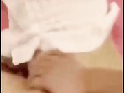 【全網推薦】姐夫在汽水裏加了安眠藥給清純氣質小姨子喝 迷倒後無套外射她屁股上～精彩值得收藏