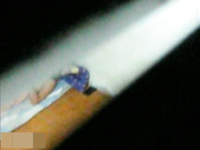 獨家推薦 冒死爬上屋頂拍攝出租屋剛入住的大學生妹子寂寞發春自慰 雪白肌膚苗條身材看得讓人欲火焚身 足足拍了快半個小時 720P原版高清