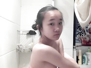 福州马尾骚货黄妍浴室洗澡自拍