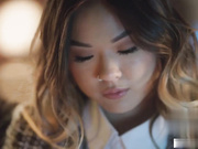 小美女嘴塞满肉棒手指扣菊粗大鸡巴插骚穴