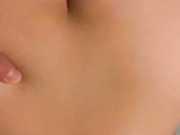 人渣媳妇上夜班把大姨子搞到了床上啪啪