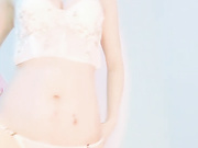 伊崽脱衣舞站立诱惑小穴侧漏无疑水好多看着