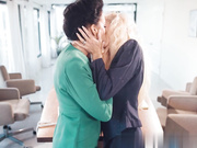 GIRLCORE Brandi Love清理会议室去干MILF