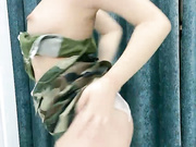 00后少女小萝莉自慰摸逼呻吟高潮不止