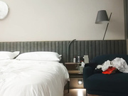 童颜巨乳小萝莉2800价格值得别看年纪小，活不错